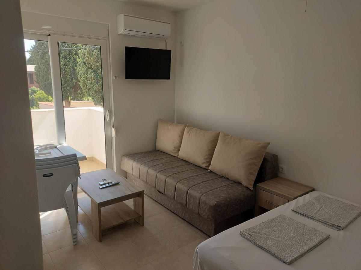 Ulcin Relax & * Ulcinj